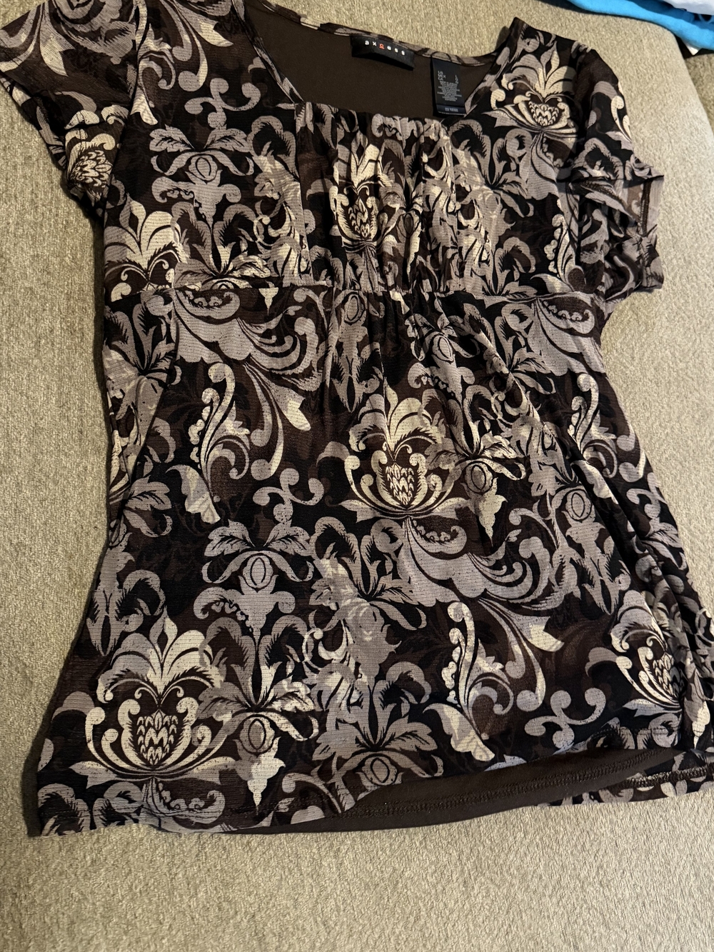 Apt. 9 Floral Damask Short-Sleeve Top in Brown and Cream